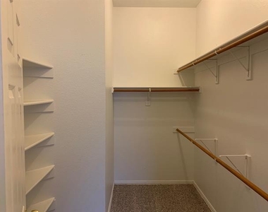 1709 Copper Leaf Drive - Photo Thumbnail 10