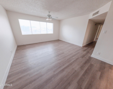 424 W Brown Road - Photo Thumbnail 8
