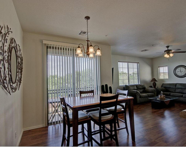 1250 S Rialto Drive - Photo Thumbnail 5
