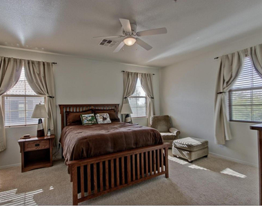 1250 S Rialto Drive - Photo Thumbnail 12