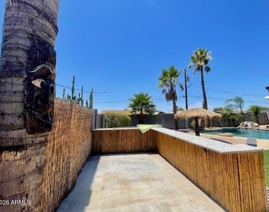 705 E Kachina Avenue - Photo Thumbnail 16
