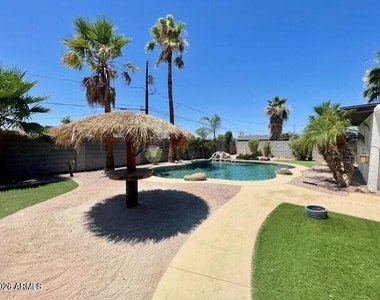 705 E Kachina Avenue - Photo Thumbnail 15