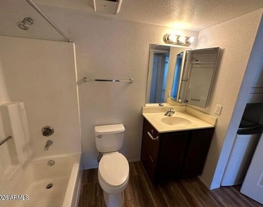 1720 E Thunderbird Road - Photo Thumbnail 3