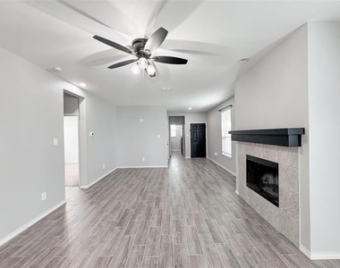 3227 Shortgrass Lane - Photo Thumbnail 5
