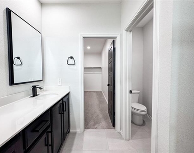 3227 Shortgrass Lane - Photo Thumbnail 8