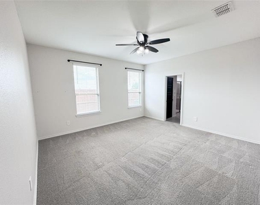 3227 Shortgrass Lane - Photo Thumbnail 7
