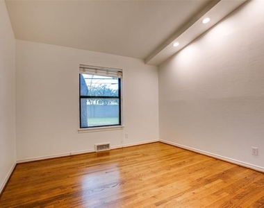 5815 Walnut Hill Lane - Photo Thumbnail 21