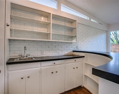 5815 Walnut Hill Lane - Photo Thumbnail 9