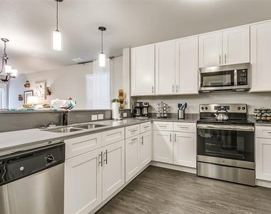 3809 Huntington Drive - Photo Thumbnail 3