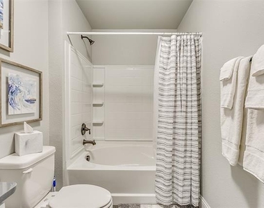 4021 Sheraton Road - Photo Thumbnail 15