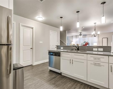 4021 Sheraton Road - Photo Thumbnail 4