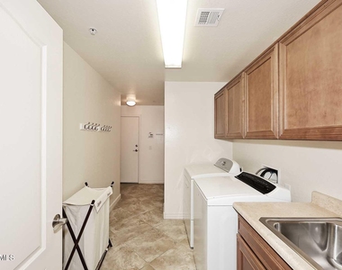21320 N 56th Street - Photo Thumbnail 21