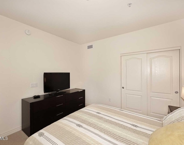 21320 N 56th Street - Photo Thumbnail 23