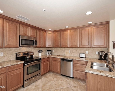 21320 N 56th Street - Photo Thumbnail 13