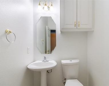 5813 Blackmon Court - Photo Thumbnail 23