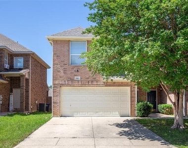 5813 Blackmon Court - Photo Thumbnail 1