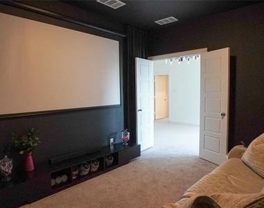 5727 Huffines Boulevard - Photo Thumbnail 22