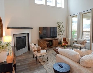 5727 Huffines Boulevard - Photo Thumbnail 4