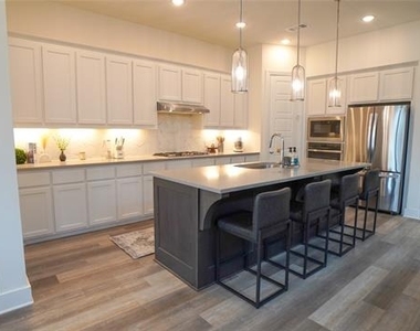 5727 Huffines Boulevard - Photo Thumbnail 5
