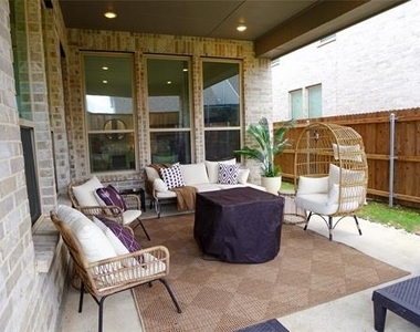 5727 Huffines Boulevard - Photo Thumbnail 31
