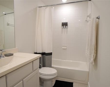 5727 Huffines Boulevard - Photo Thumbnail 23