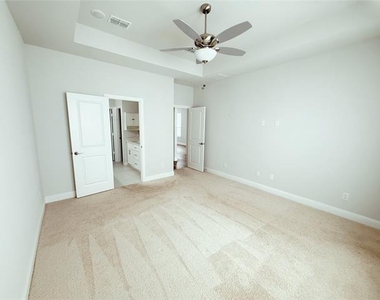 11451 Chepstow Crescent Court - Photo Thumbnail 3