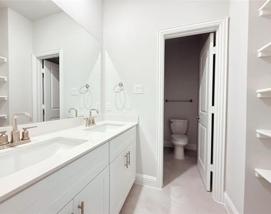 11451 Chepstow Crescent Court - Photo Thumbnail 20