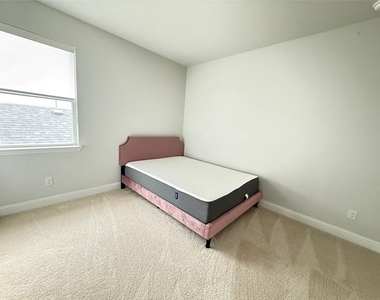 11451 Chepstow Crescent Court - Photo Thumbnail 18
