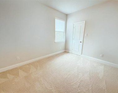 11451 Chepstow Crescent Court - Photo Thumbnail 21