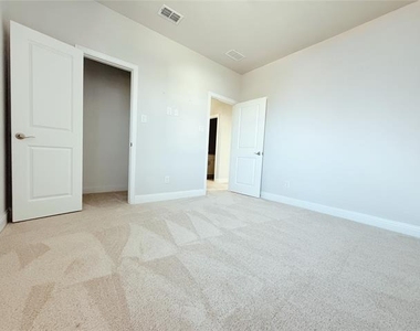 11451 Chepstow Crescent Court - Photo Thumbnail 24