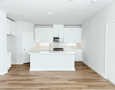 11451 Chepstow Crescent Court - Photo Thumbnail 9