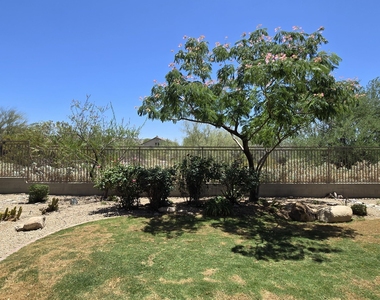 10335 E Rosemary Lane - Photo Thumbnail 29