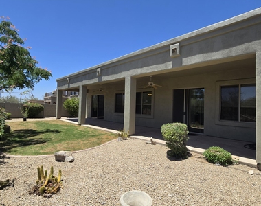 10335 E Rosemary Lane - Photo Thumbnail 34