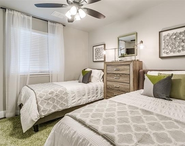 3900 Sheraton Road - Photo Thumbnail 13