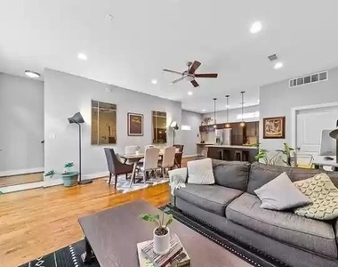 5711 Ross Avenue - Photo Thumbnail 7