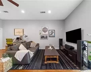 5711 Ross Avenue - Photo Thumbnail 18