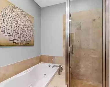 5711 Ross Avenue - Photo Thumbnail 5