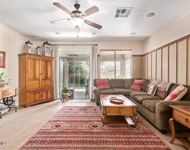 6833 W St Charles Avenue - Photo Thumbnail 4