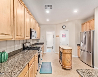 6833 W St Charles Avenue - Photo Thumbnail 11