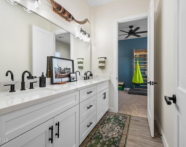 15422 W Bajada Drive - Photo Thumbnail 26