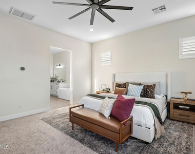 15422 W Bajada Drive - Photo Thumbnail 12