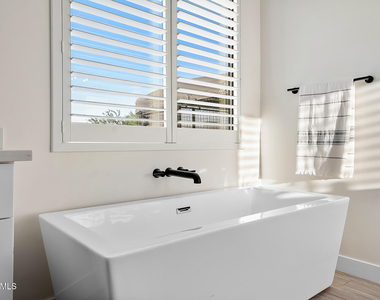 15422 W Bajada Drive - Photo Thumbnail 19
