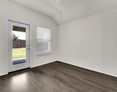 2118 Brisbon Street - Photo Thumbnail 8