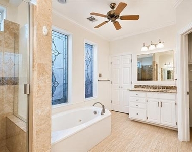 810 Pearl Drive - Photo Thumbnail 5