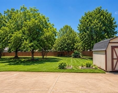 810 Pearl Drive - Photo Thumbnail 14