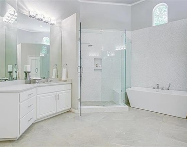 5009 Sail Creek Drive - Photo Thumbnail 23