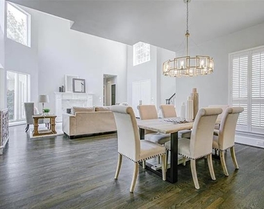 5009 Sail Creek Drive - Photo Thumbnail 7