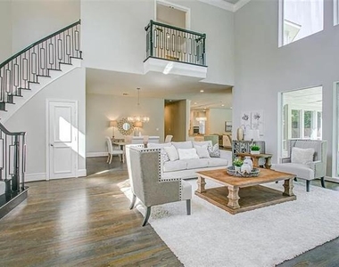 5009 Sail Creek Drive - Photo Thumbnail 4