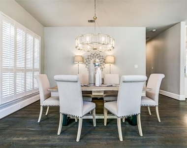 5009 Sail Creek Drive - Photo Thumbnail 8