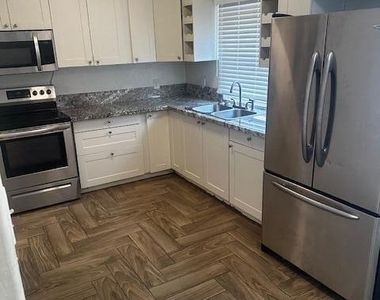 42 E 2nd Avenue - Photo Thumbnail 11